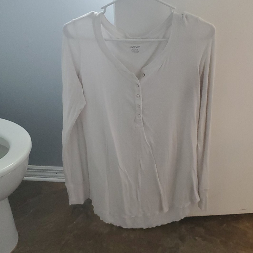 Aerie long sleeve top